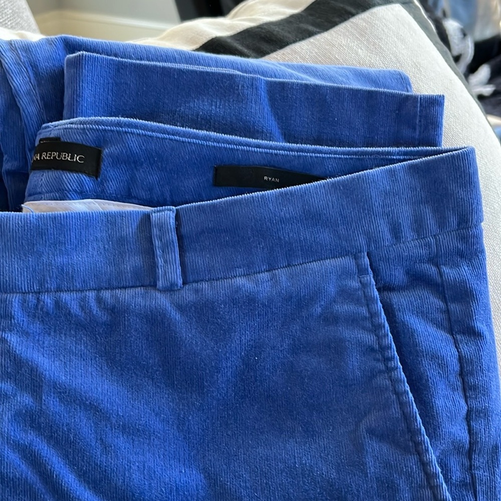 Women’s Banana Republic size 16 Ryan style blue Corduroy pants